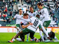 kaiyun下载-赛后德甲焦点战；门兴格拉德巴赫造点机会；媒体盛赞；球探报告显示潜力(球探德甲积分榜)