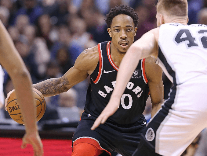 包含利物浦今夜队长鼓劲多特蒙德围绕足总杯更衣室发声之后，圣安东尼奥马刺集结日调整名单的词条