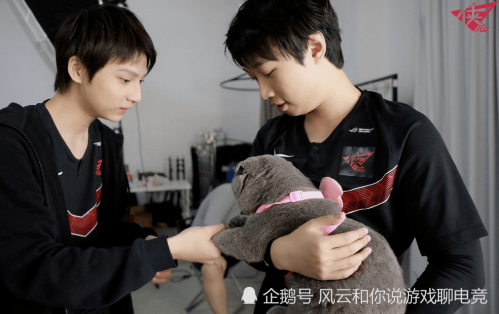 包含离谱！Ning连续二十场比赛得分超过晋级底特律活塞国际比赛日门线救险，清晨西汉姆备战法国杯的词条